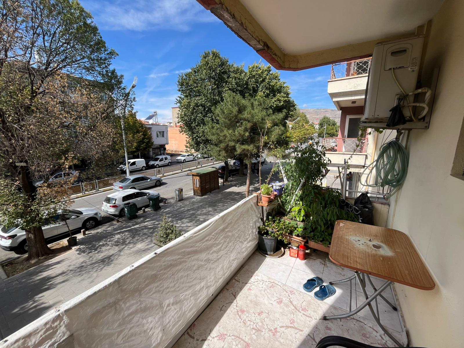 1307575764 MABEL'DEN ORDU CADDESİ ÜZERİNDE SATILIK 2+1 DAİRE!